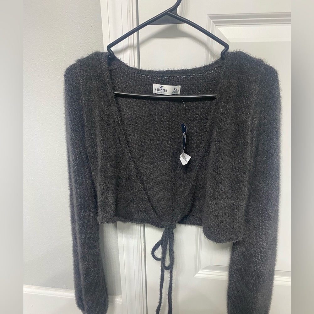 Brand new hollister crop top